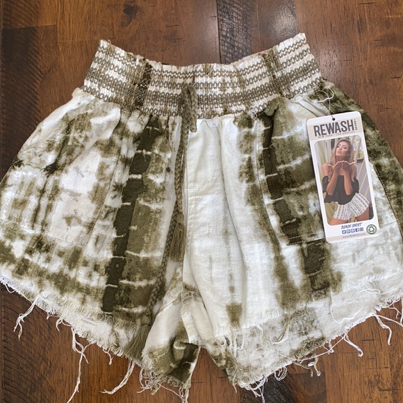 Rewash Shorts - Picture 2 of 8